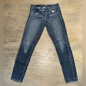 American Eagle Outfitters Dark Blue Jeans, size 8